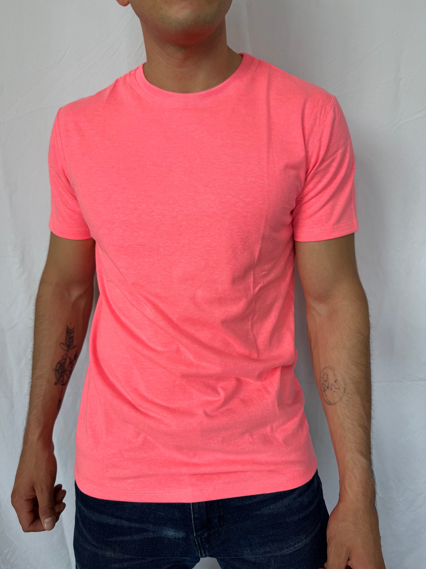 Playera Esencial Manga Corta - Coral Fosforescente