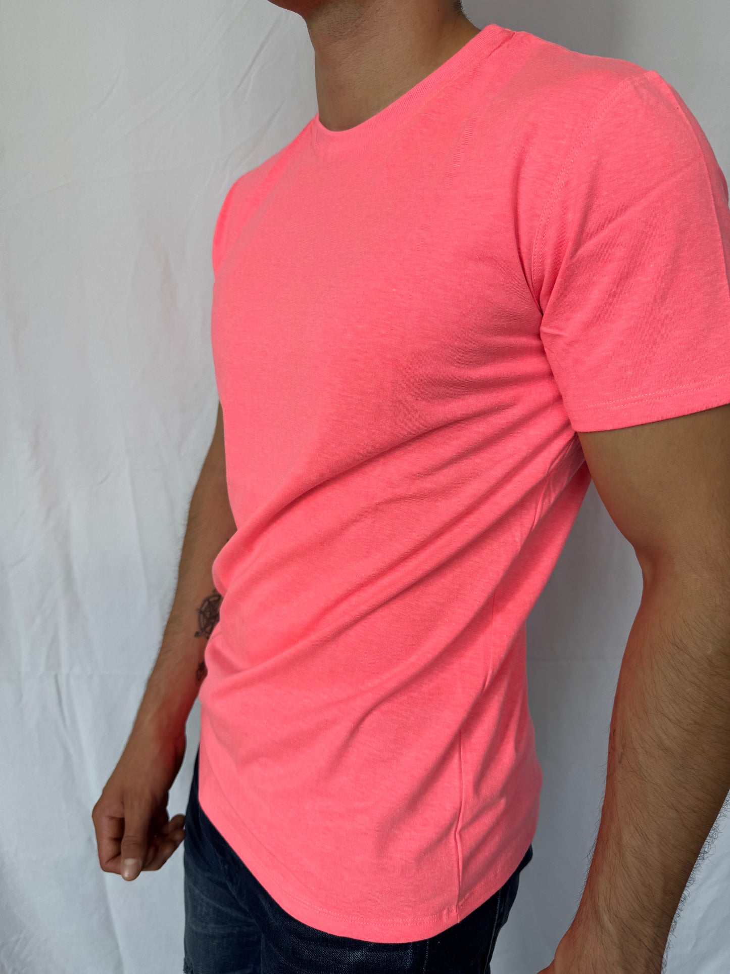 Playera Esencial Manga Corta - Coral Fosforescente